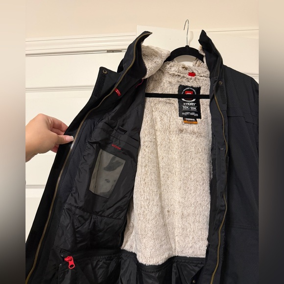 686 Snowboarding Jacket - Picture 5 of 6